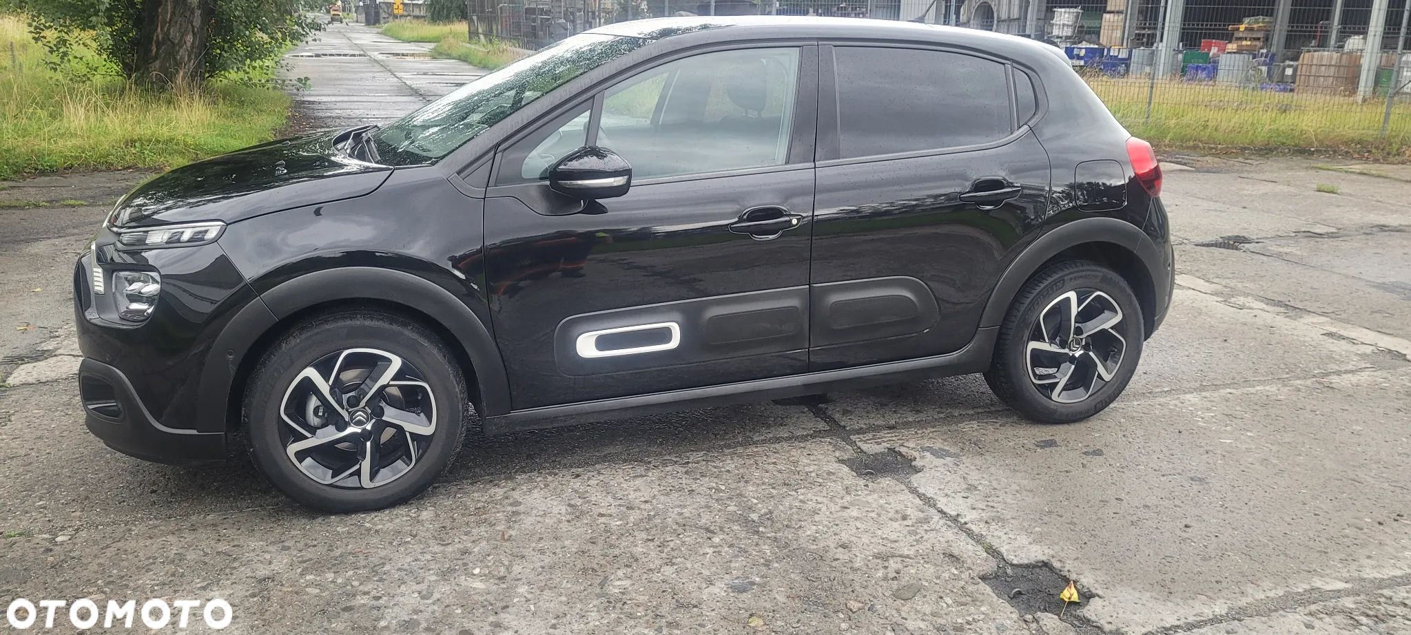 Citroën C3 1.2 PureTech Shine - 1