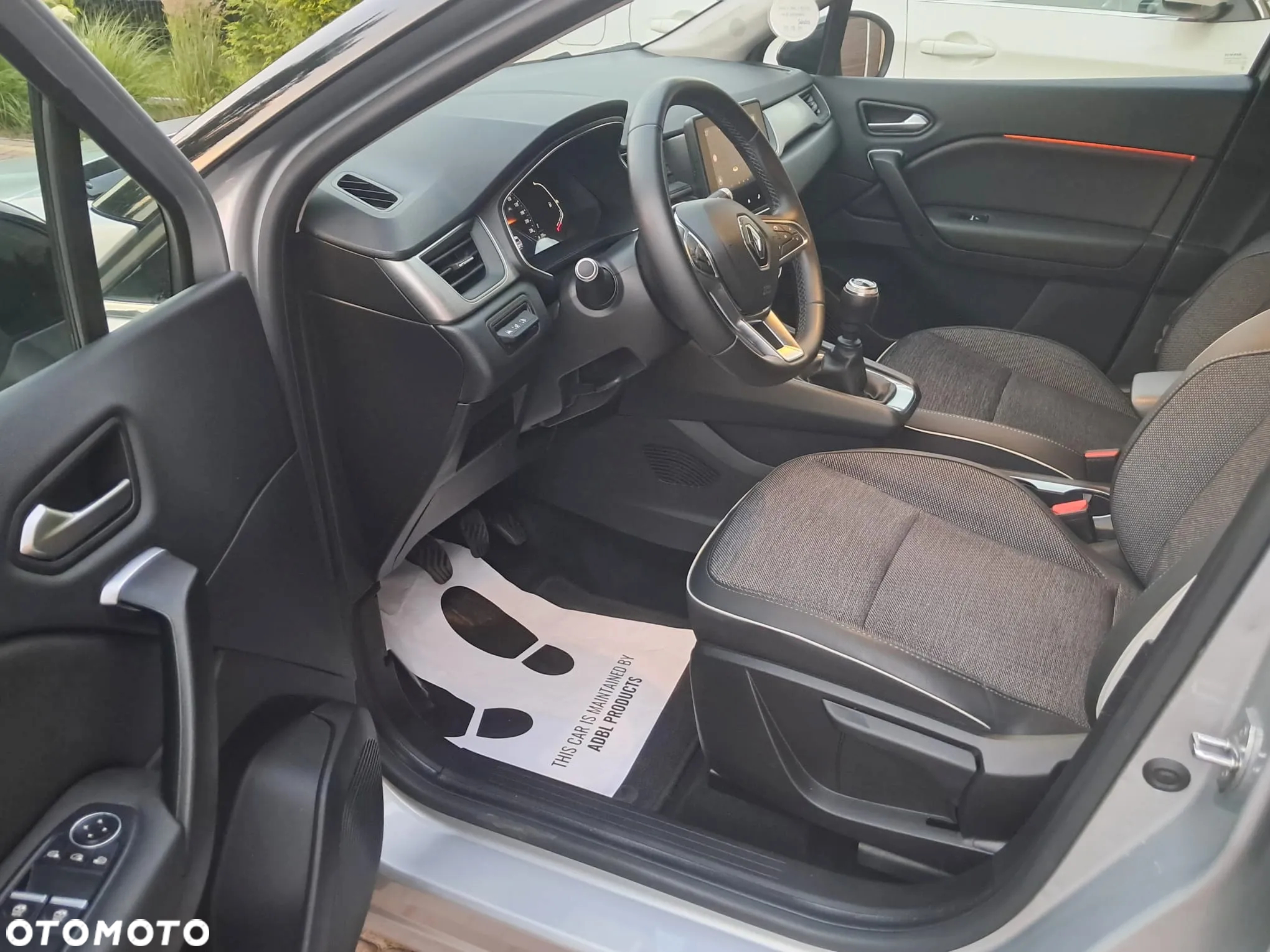 Renault Captur BLUE dCi 115 INTENS - 16