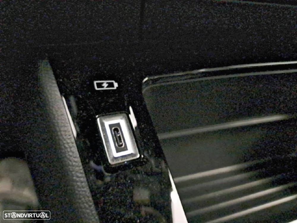 Peugeot 2008 - 25