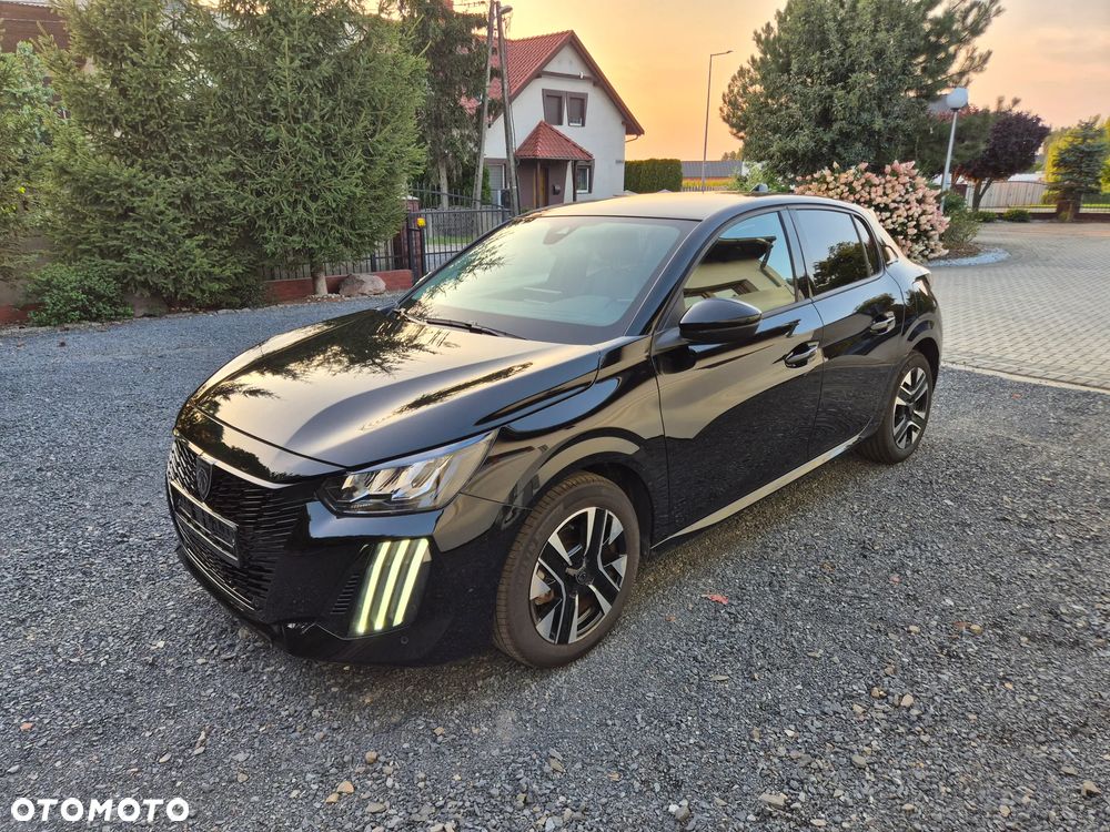 Peugeot 208 TURBO 100 Allure - 12