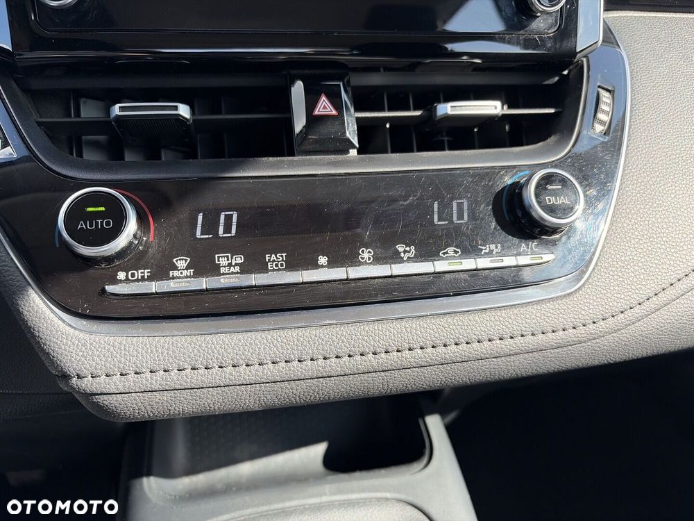 Toyota Corolla - 21