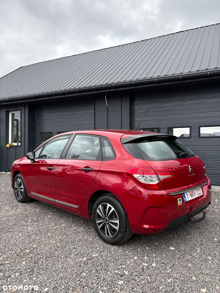 Citroën C4 1.4 16V Style - 4