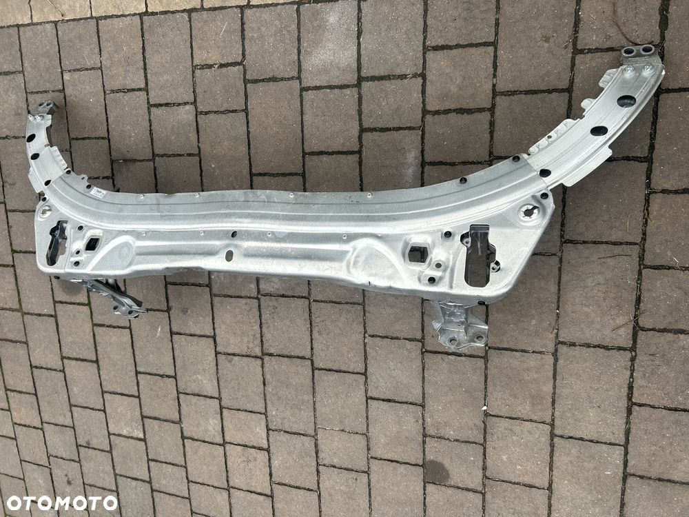 MERCEDES W205 63 AMG PAS PRZEDNI ORG. - 1