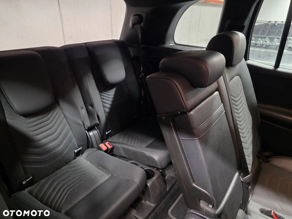 Mercedes-Benz GLB 200 7G-DCT - 20