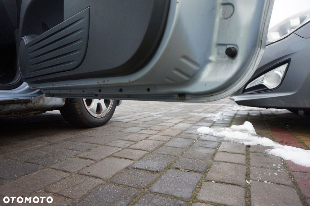 DRZWI PRZEDNIE PRAWE COLT VI Z30 3D HB T42  SREBRNY MITSUBISHI 2004-2008 - 11