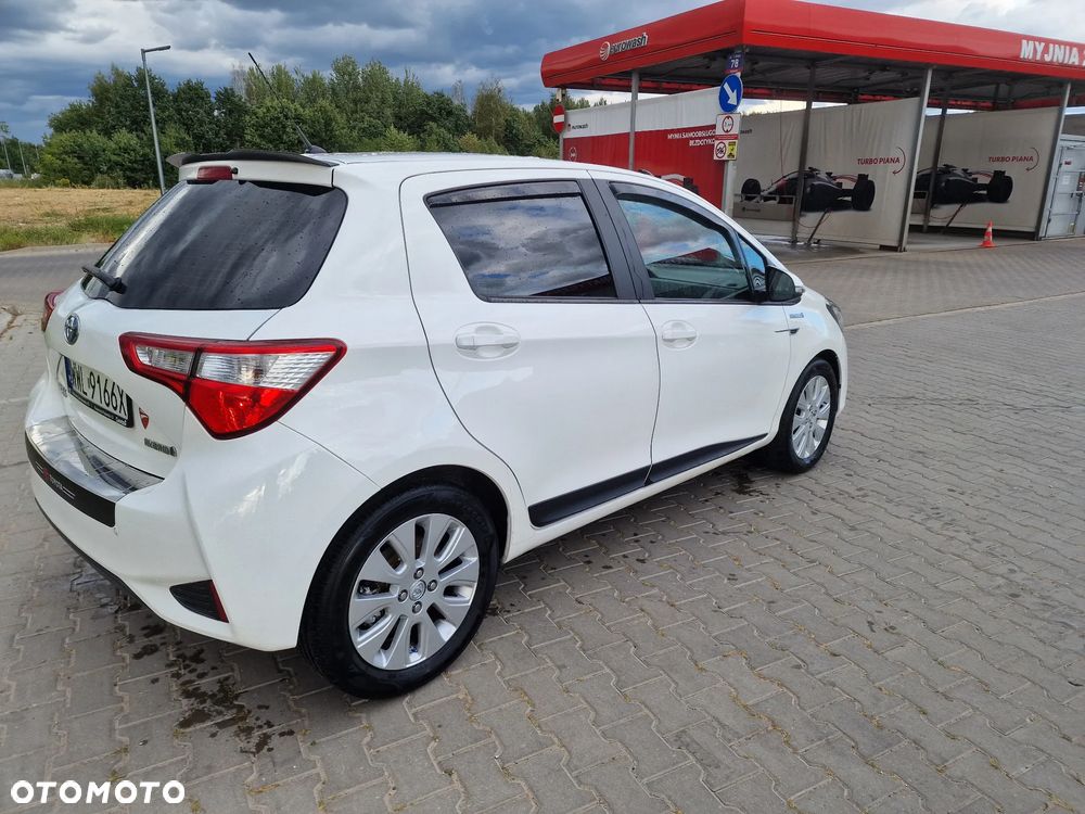 Toyota YARIS - 10