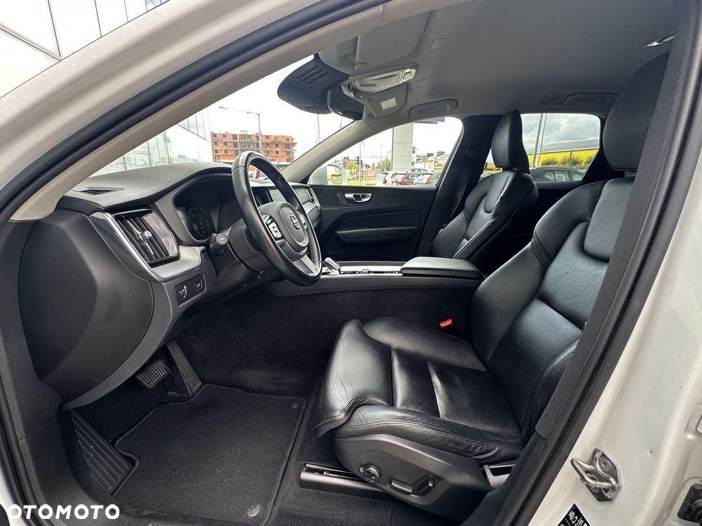 Volvo XC 60 - 24