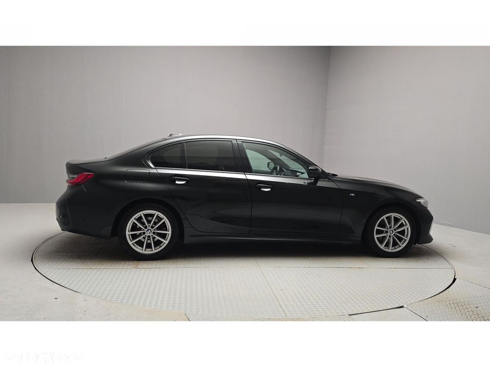 BMW Seria 3 320d xDrive mHEV M Sport - 6