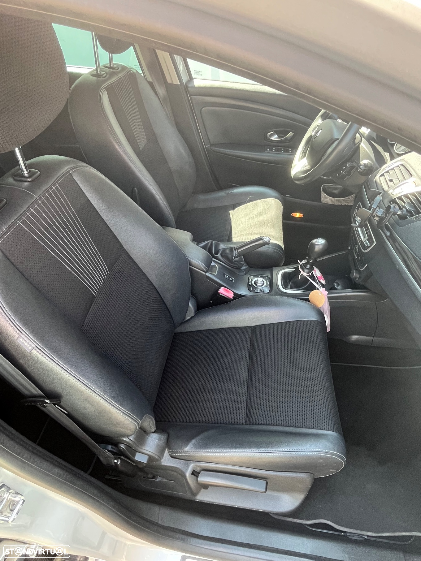 Renault Mégane Sport Tourer 1.5 dCi Dynamique - 6