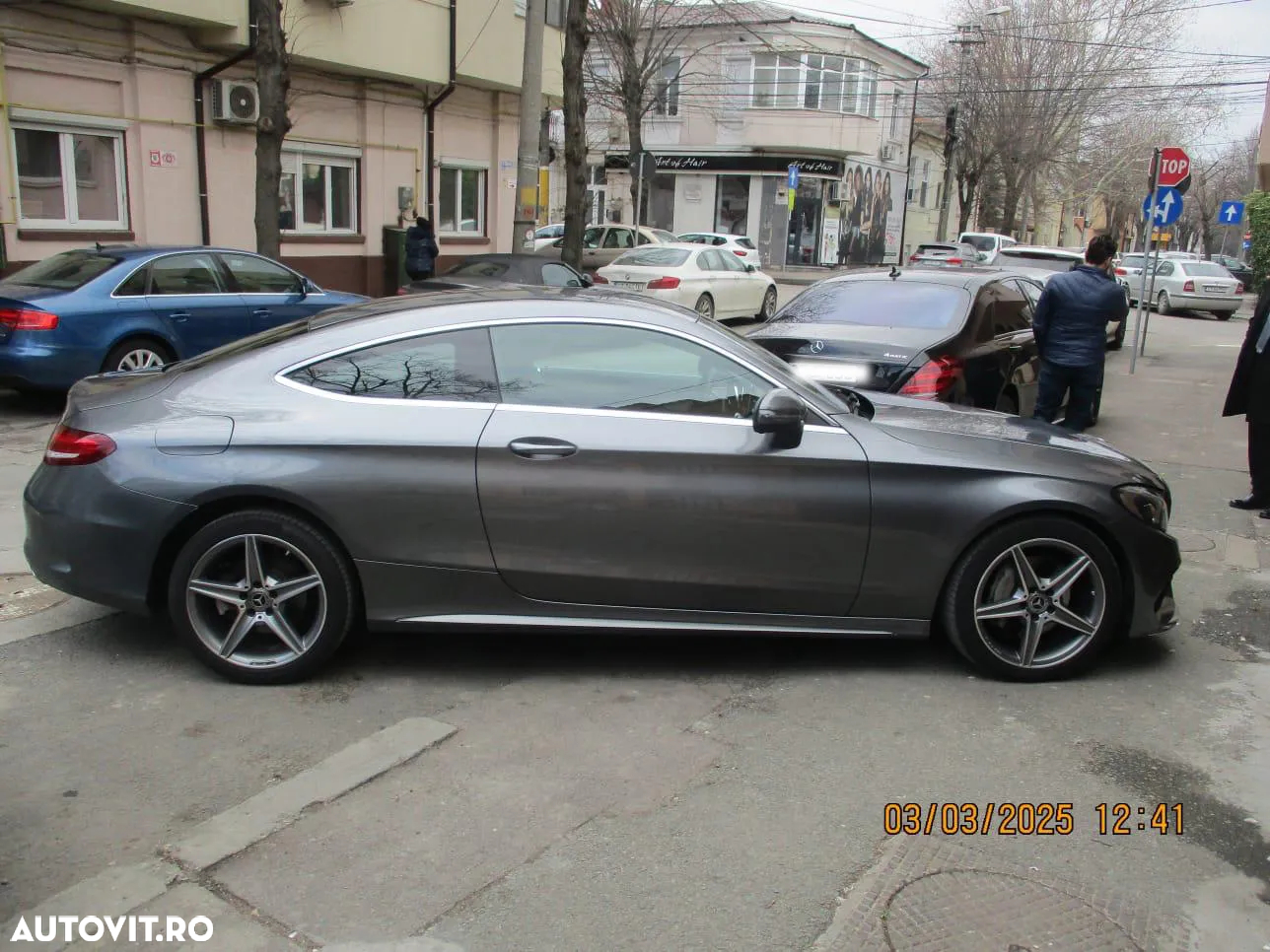 Mercedes-Benz C 200 Coupe AMG Line - 4