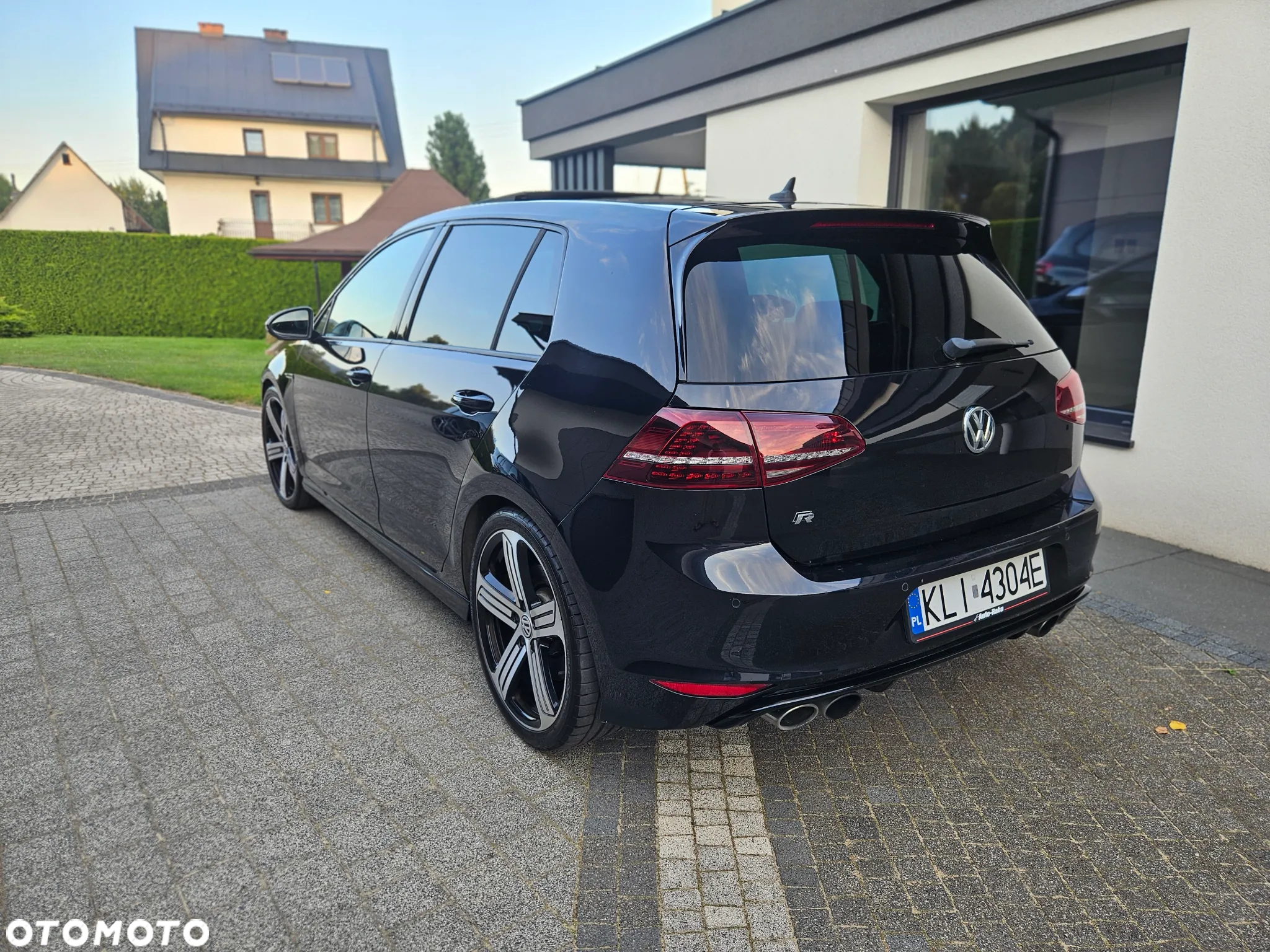 Volkswagen Golf R 2.0 TSI OPF 4Motion DSG - 3