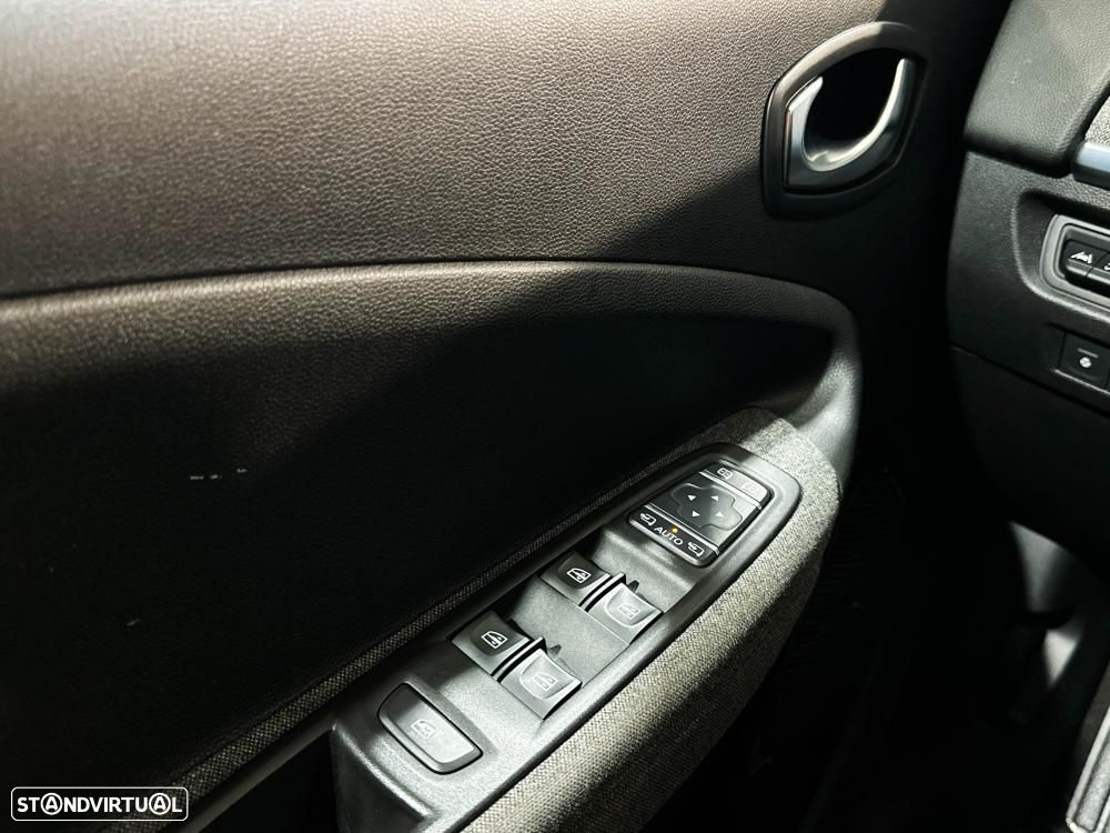 Renault Zoe (c/ Bateria) EV50 135hp Techno - 39