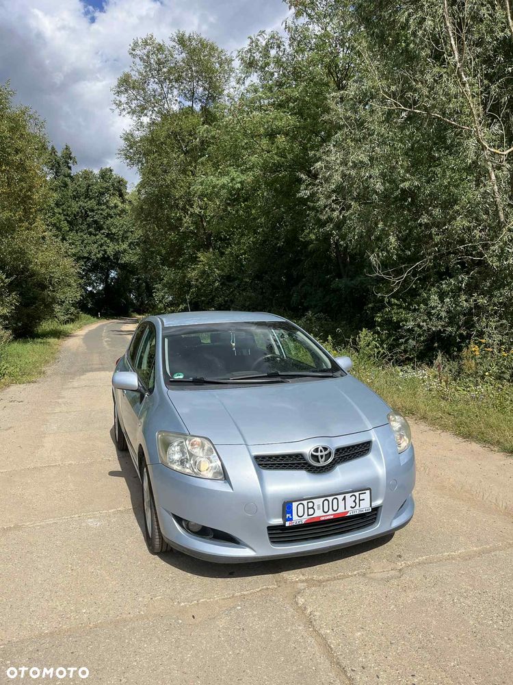 Toyota Auris 2.0 D-4D Sol - 1