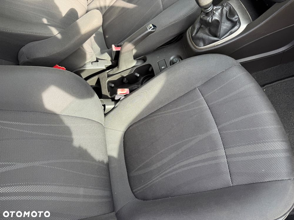 Chevrolet Aveo 1.2 LT+ - 25