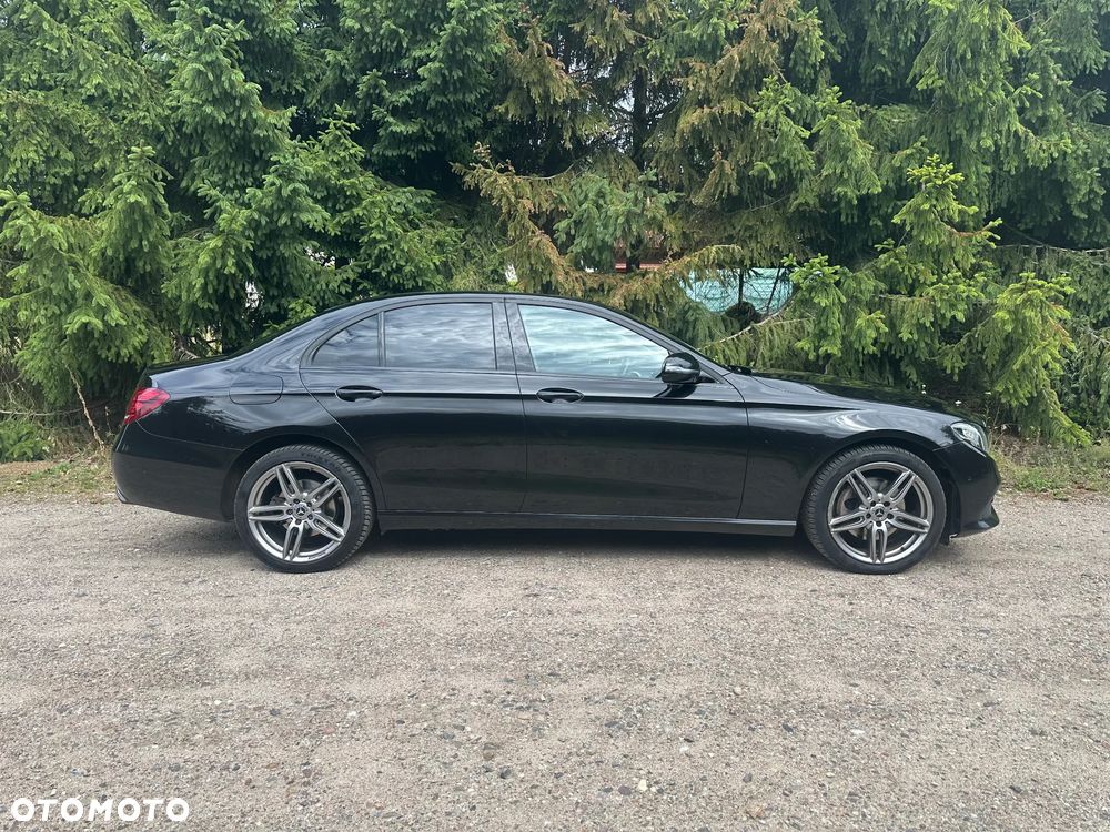 Mercedes-Benz Klasa E 220 d 9G-TRONIC - 3