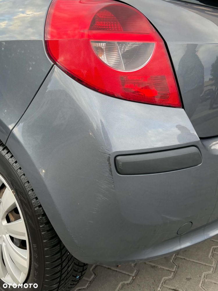 Renault Clio - 21