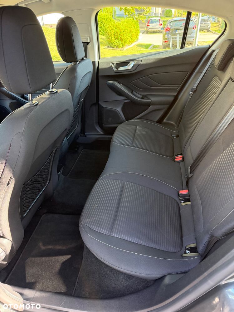 Ford Focus - 27