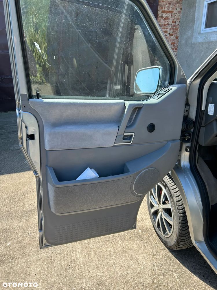 Volkswagen T4 -5 osob - 15