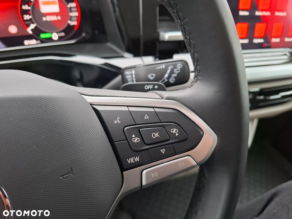 Volkswagen Multivan - 20