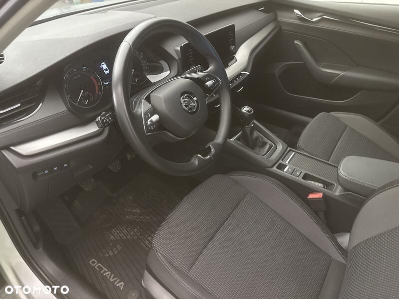 Skoda Octavia 1.5 TSI ACT Ambition - 10