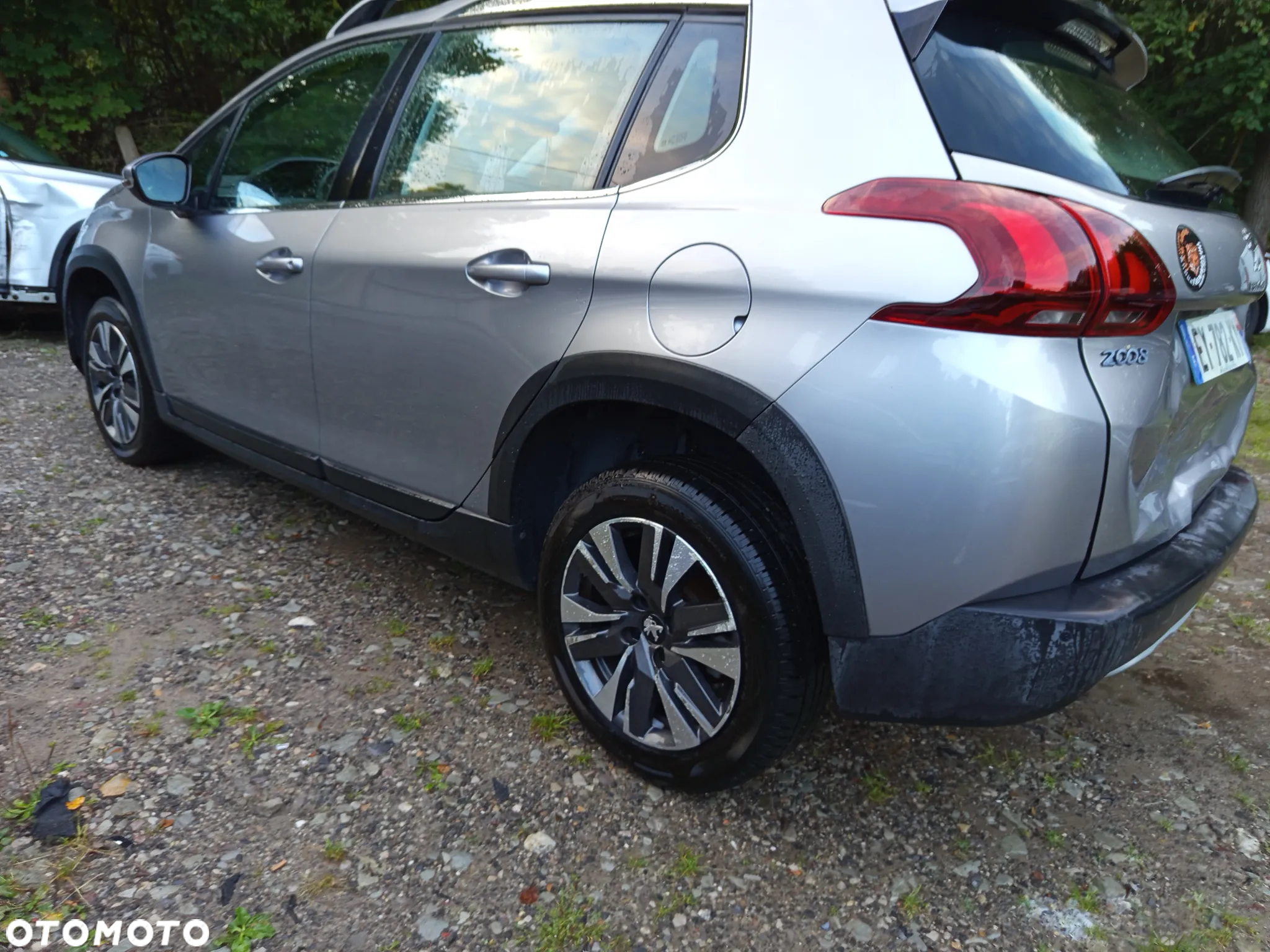 Peugeot 2008 - 4