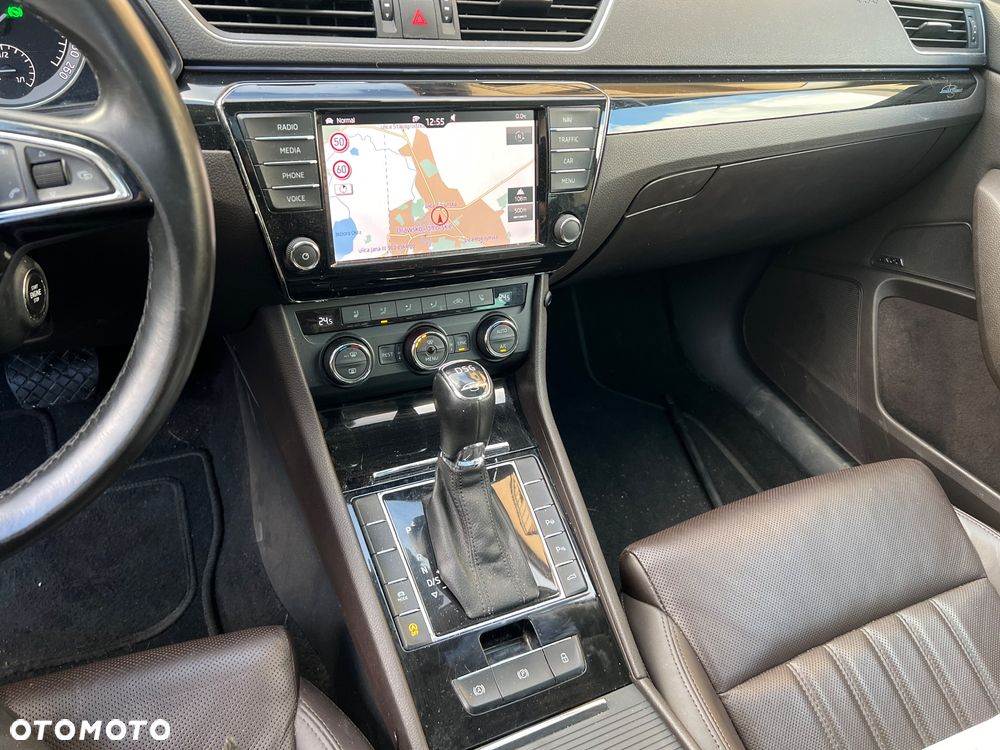 Skoda Superb 2.0 TDI DSG L&K - 18