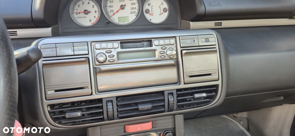 Nissan X-Trail 2.0 Luxury - 11