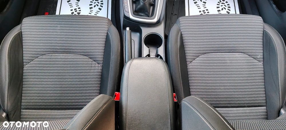 Kia Ceed ver-1-6-crdi-mhev-business-line - 24