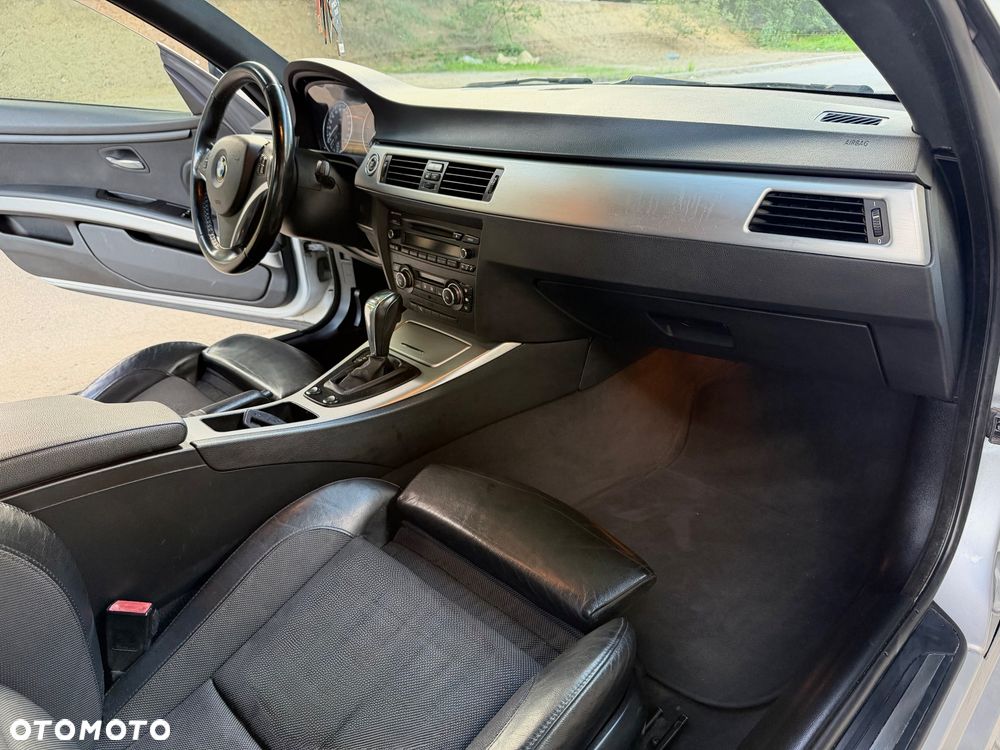 BMW Seria 3 320d DPF - 21