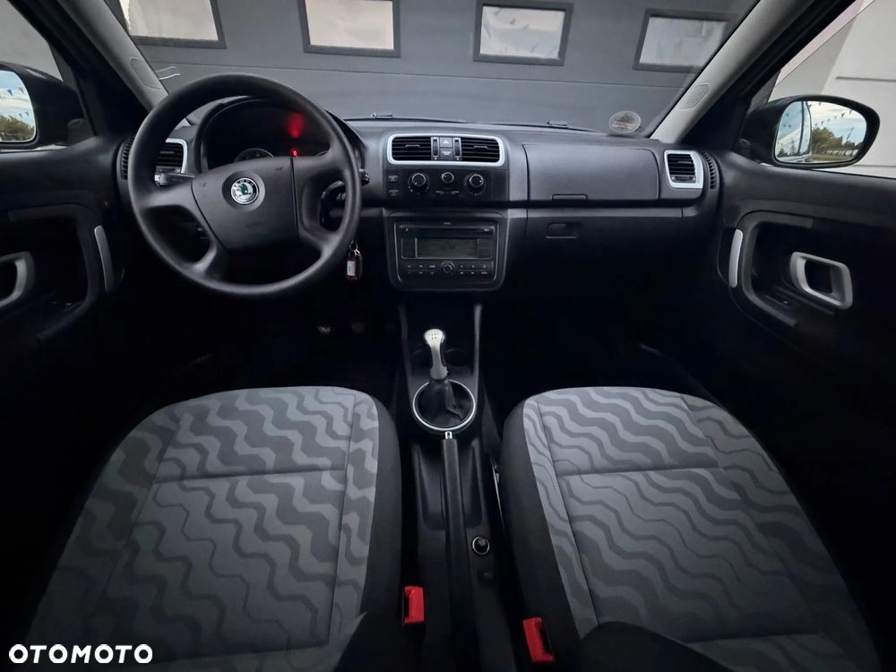 Skoda Fabia - 25