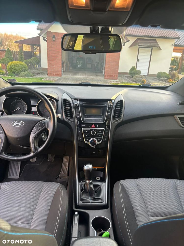 Hyundai i30 blue Kombi 1.6 GDi Passion - 7