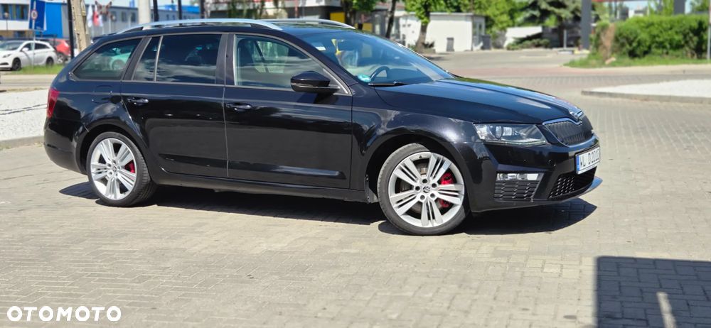 Skoda Octavia 2.0 TDI DSG RS - 22