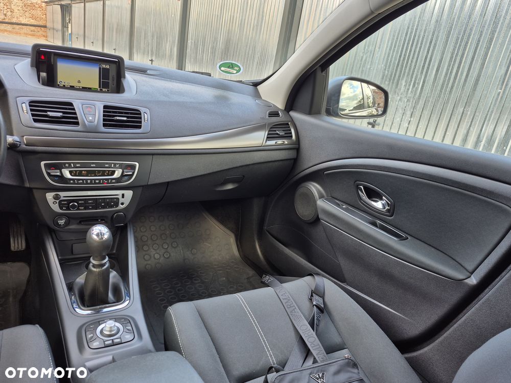 Renault Megane ENERGY TCe 130 Start & Stop Bose Edition - 18