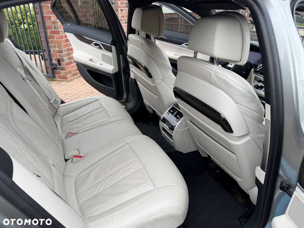 BMW Seria 7 730d xDrive - 21