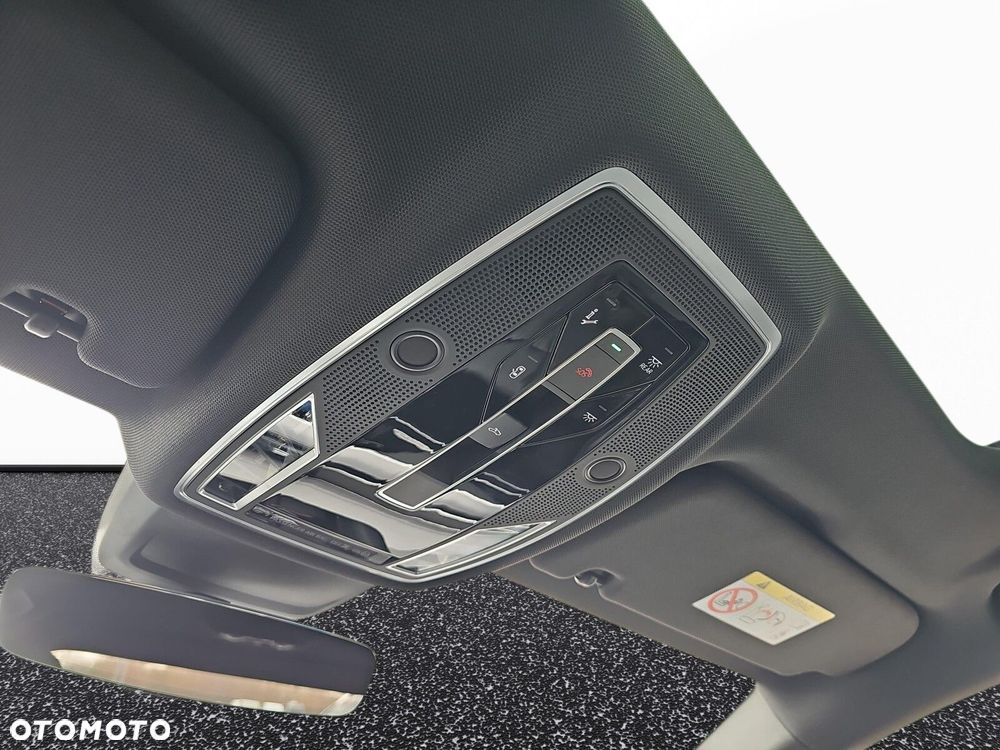 Audi A8 - 22