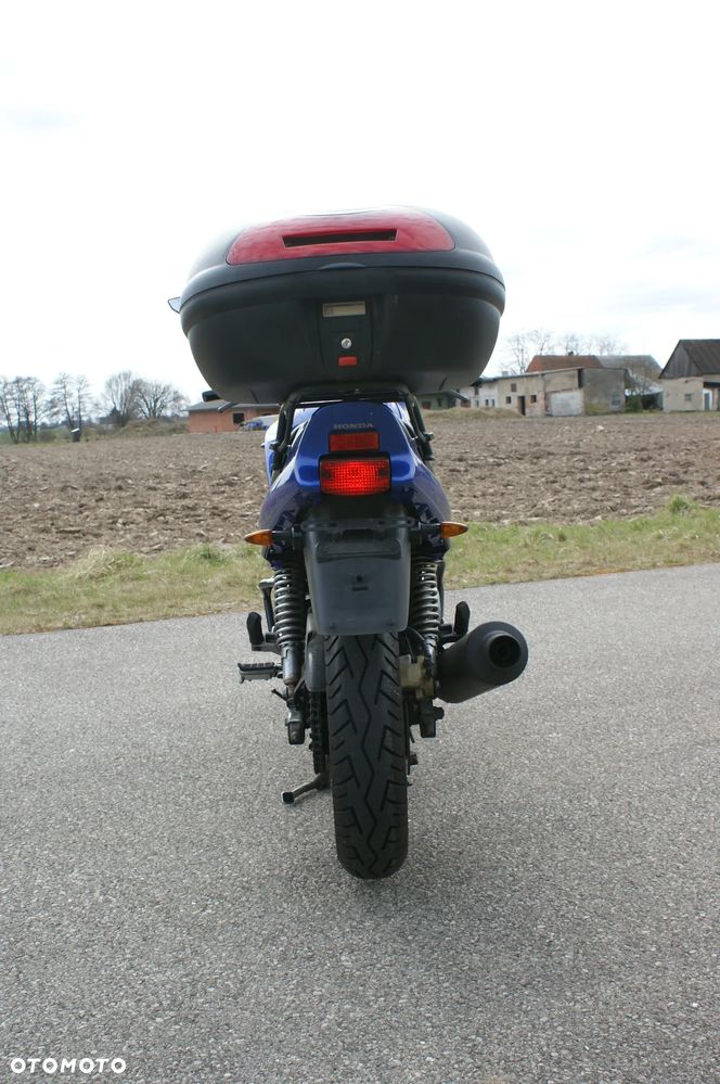 Honda CB - 9