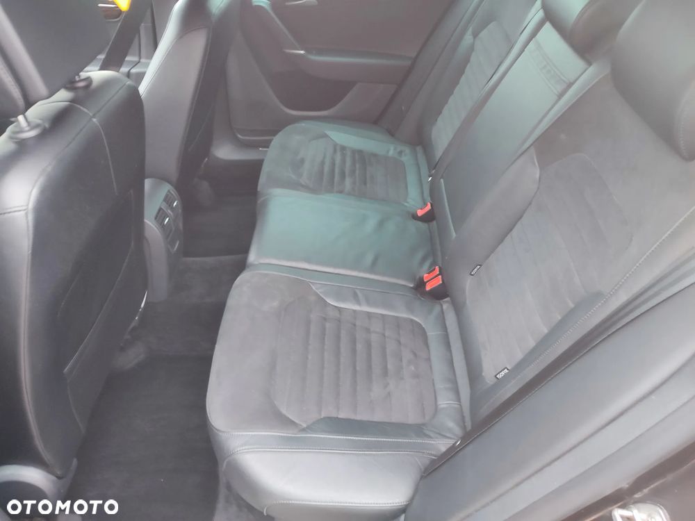 Volkswagen Passat 2.0 TDI DSG BlueMotion Technology Comfortline - 12