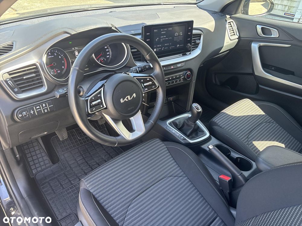 Kia Ceed 1.5 T-GDI M - 9