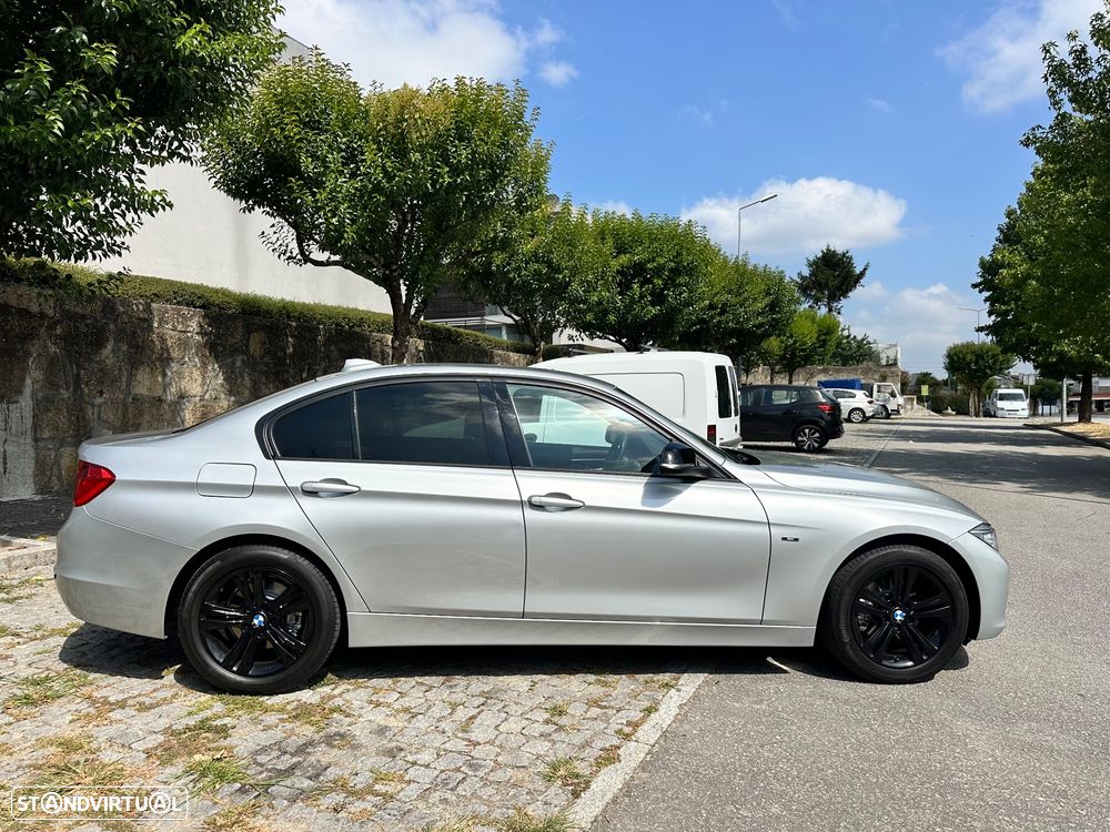BMW 318 d Line Sport - 12