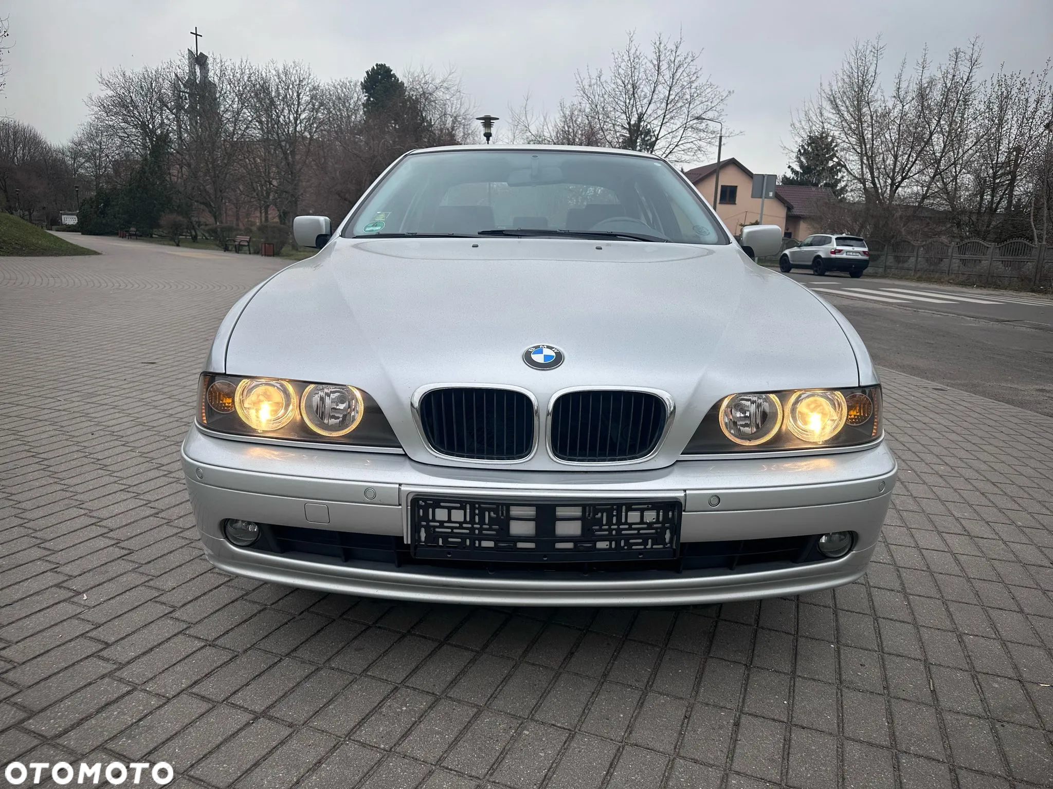 BMW Seria 5 520i - 8