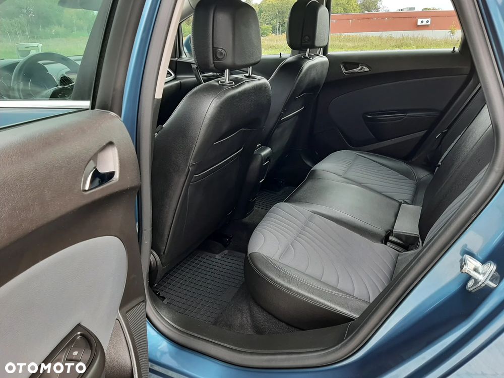 Opel Astra 1.4 Turbo Exklusiv - 14