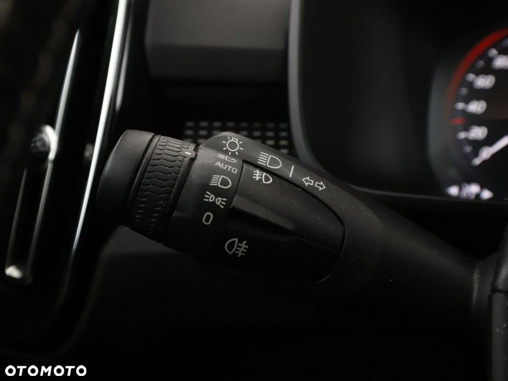 Volvo XC 40 T5 AWD R-Design - 34
