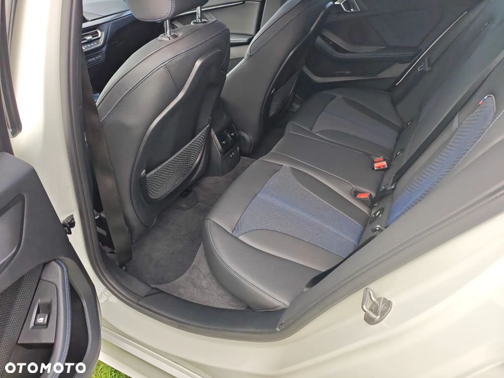 BMW Seria 1 118i GPF M Sport Shadow - 15