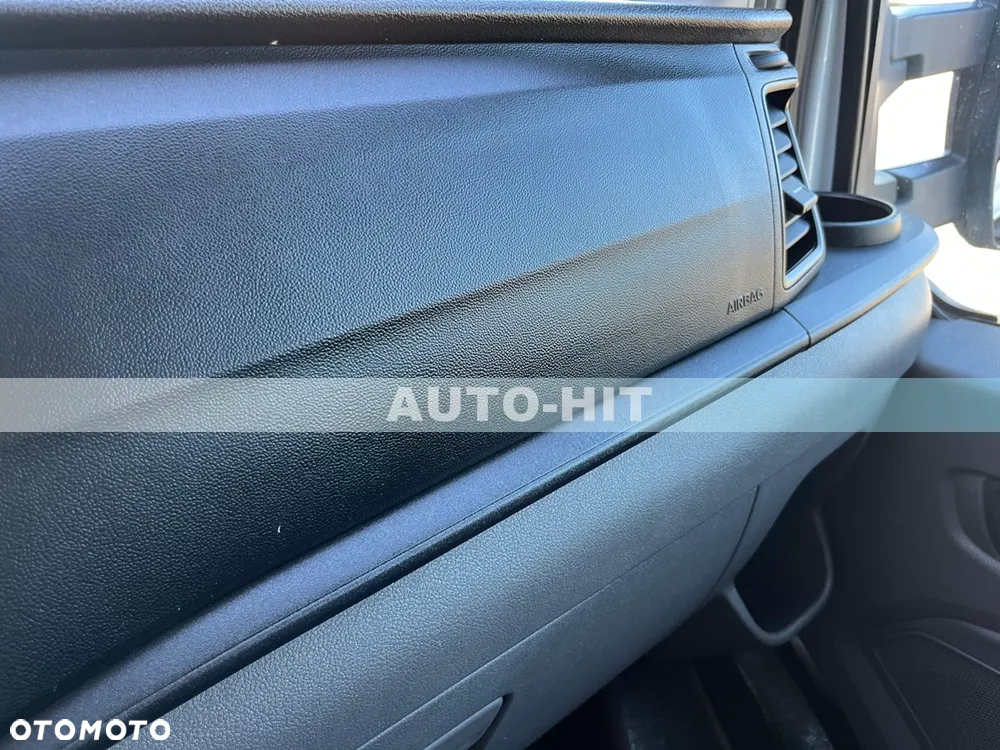 Ford Transit - 23