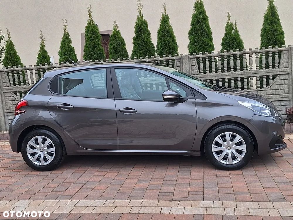 Peugeot 208 1.2 PureTech Allure - 28