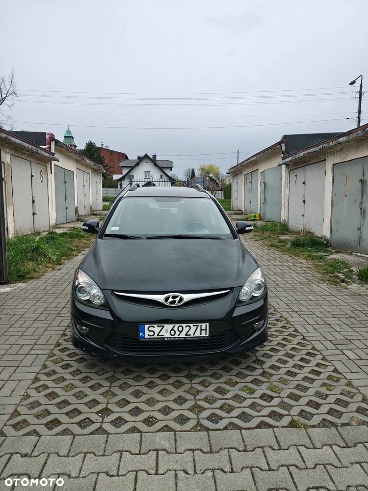 Hyundai i30 1.4 Base + - 1