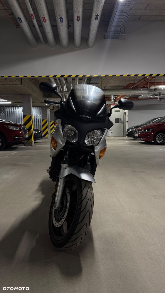 Honda CBF - 3