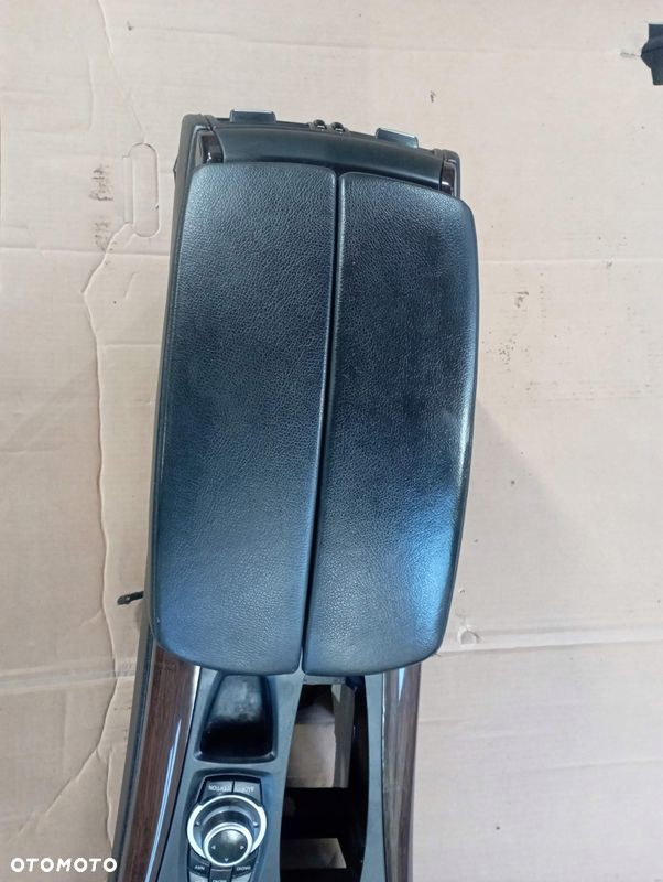 BMW X5 E70 TUNEL ŚRODKOWY PODŁOKIETNIK SKÓRA EUROPA - 2