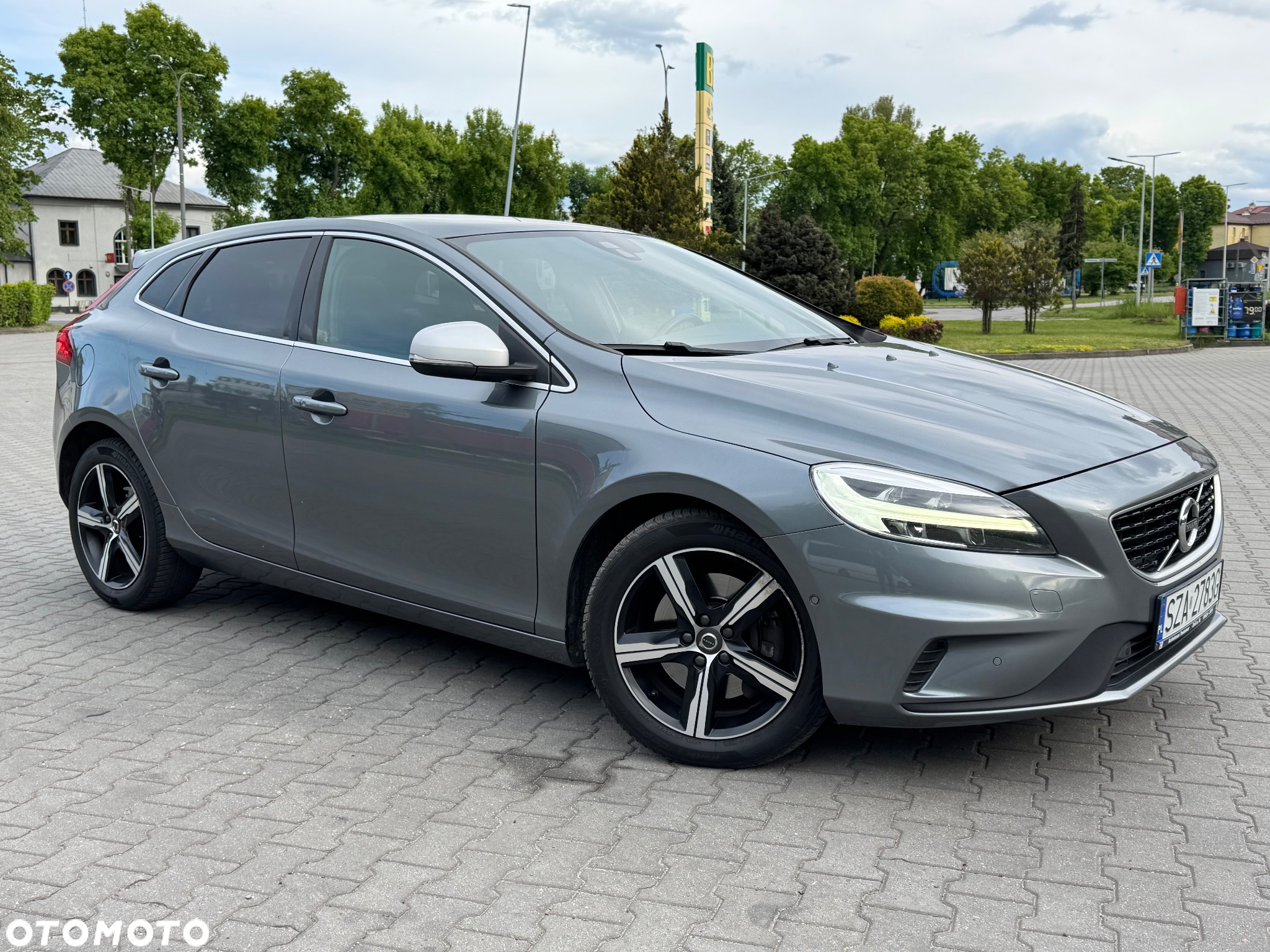 Volvo V40 D3 Geartronic RDesign - 2
