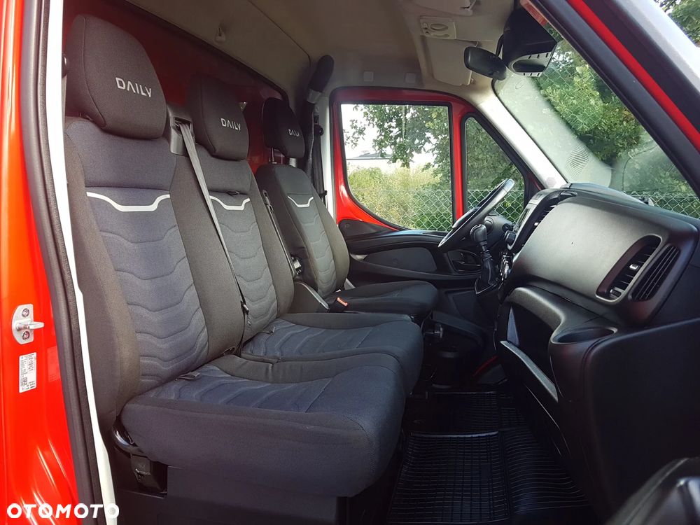 Iveco 50C18 DAILY 12EP PLANDEKA FIRANKA 5,11x2,46x2,35 SPANIE 3500 KG SKRZYNIA ŁADUNKOWA PAKA KLIMATRONIK TEMPOMAT KRAJOWY - 8